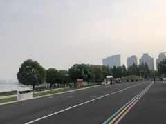 -南京眼步行桥