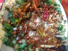 -拈签一笑黄牛肉辣卤串串