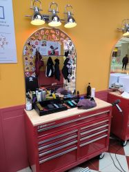 -Devilhands Barbershop男士理容店