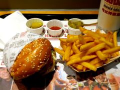 -The Habit Burger Grill 哈比特汉堡(爱琴海店)