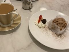 -La-Serene Café