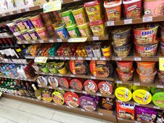 零售区-全家便利店(梅园路店)