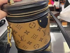 -小飞侠奢侈品回收 寄卖 养护(宝山宝龙广场店)