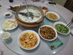 -天乐农家鱼头王(天目湖店)