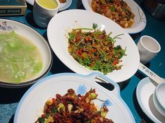 -呷湘厨·鱼汤捞饭·剁椒鱼头·辣椒炒肉(国家会展中心店)