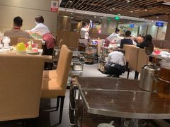 大堂-海底捞火锅鲜切牛肉主题店(长寿路店)