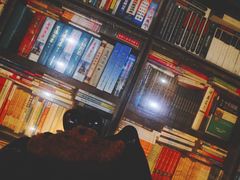 -钟书阁(松江泰晤士小镇店)