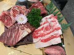 -铭牛烧肉·和牛海鲜自助(高新月牙湖店)