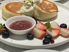 草莓舒芙蕾-Nana And Her Friends Restaurant 娜娜家(小寨原力场店)