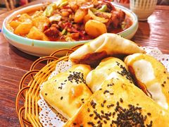 新疆大盘鸡-阿拉木汗餐厅(山大路店)