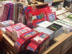 -猫的天空之城概念书店(杭州南宋御街店)