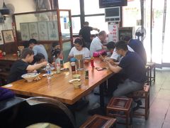 大堂-何太太馄饨面铺(大浒东苑店)