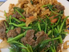 牛肉炒粿条-肉神潮汕卤鹅