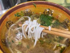 -花溪牛肉粉(八鸽岩店)
