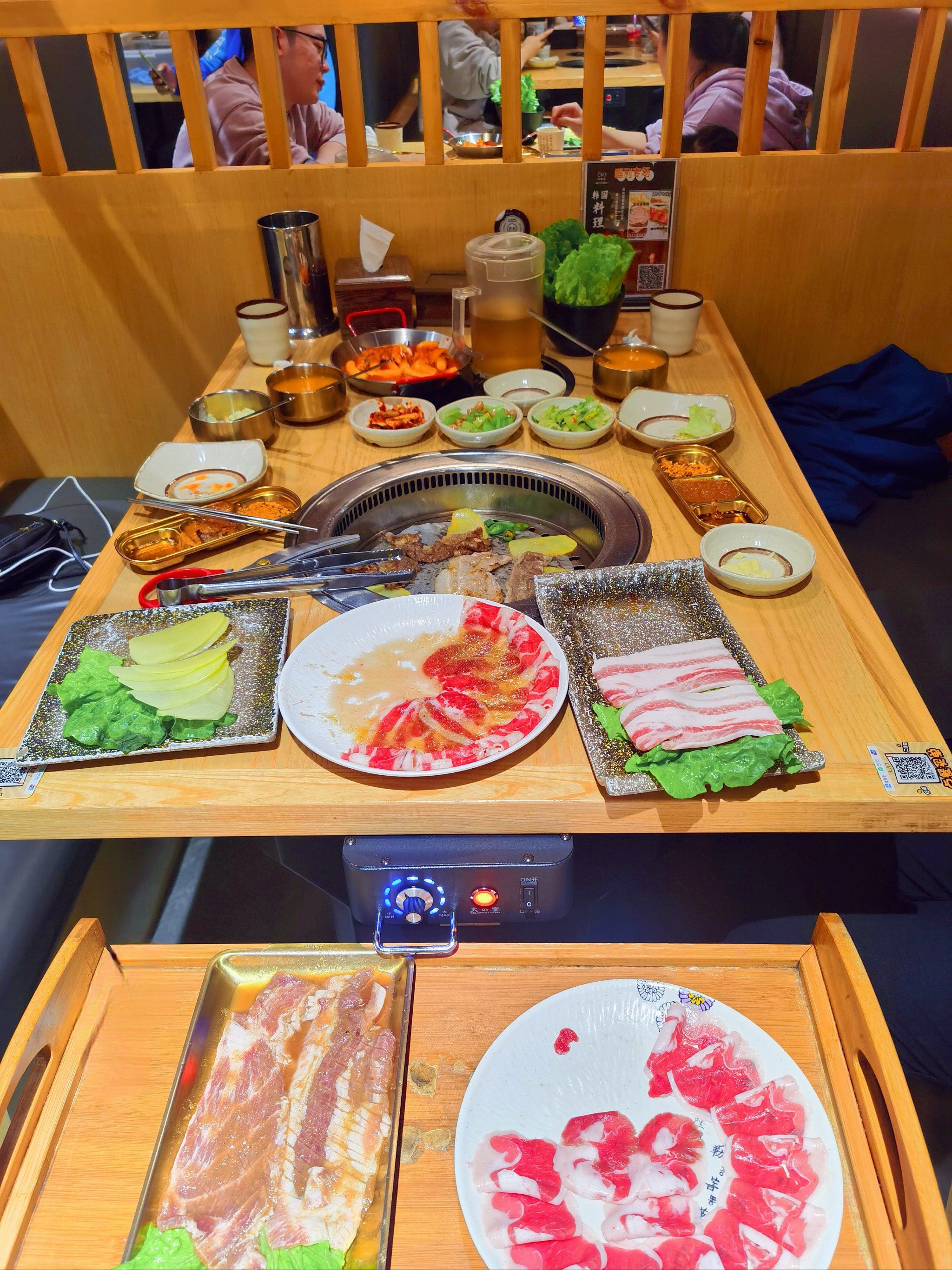 就在莘庄维璟印象城商场里面,整个商场吃喝玩乐,样样俱全
90美食