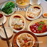 肠粉是招牌菜，我比较喜欢吃鲜虾肠粉，鲜虾还挺多的