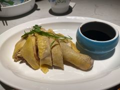 老头儿白切鸡（半只）-老头儿油爆虾(金沙印象城店)