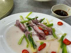 -车路士海鲜餐厅·本地人常驻·鲜捞现做(汕头南澳店)