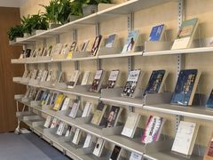 -无奔眼镜·蔡司·依视路授权店(马家堡店)