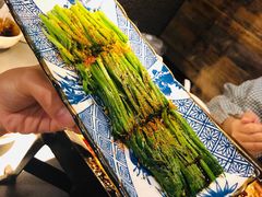 烤韭菜-探鱼·鲜青椒爽麻烤鱼(苏宁广场店)