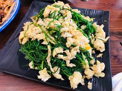 -壹阁胡羊焖饼(特色小吃街店)