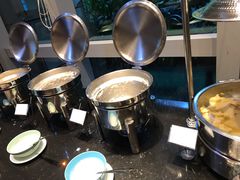 -月色西餐厅·海鲜刺身·烧烤(科学城保利郡雅酒店)