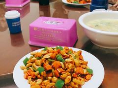 -明月食府(二区干二路店)