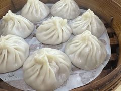 -莱莱小笼·乔艾