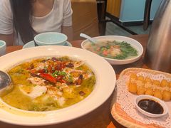 -鱼亨小鲜酸菜鱼(大信店)