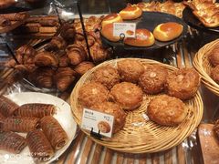-巴黎贝甜(大宁国际商业广场店)