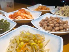 -唯成•韩国炭火烤肉 유성고기