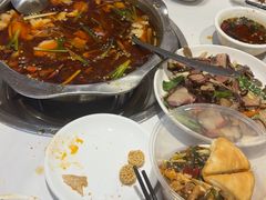 -乡土特色.冷锅鱼.牦牛肉汤锅