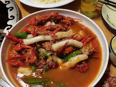 -茸梅路右拐龙虾-农家菜(松江店)