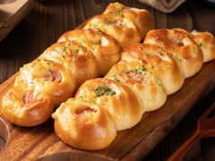 德式香肠包-东南饼庄(铁路二村店)