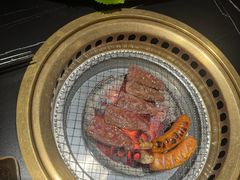 -山川小町·极番烧肉(新地假日广场店)