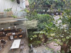 -花苑里咖啡(威远店)