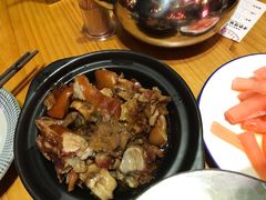 -野山舂·贵州现舂酸汤火锅(鸿通城店)