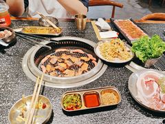 -红泥小火炉·东北泥炉烤肉(天一旗舰店)