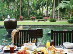 -三亚湾海居铂尔曼度假酒店