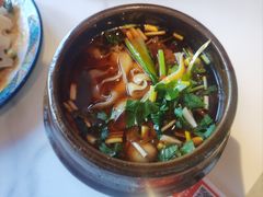 -亚伟瓦罐面美食城(淇县总店)