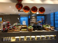 自助取餐区-武汉世茂希尔顿酒店·汇·全日餐厅