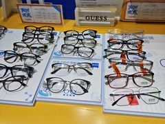 -诺柯视眼镜-蔡司依视路官方工厂店(淞南一店)