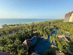 -三亚湾海居雅高铂尔曼度假酒店