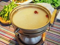 -慢丽江·云南野生菌土鸡锅(付家庄店)