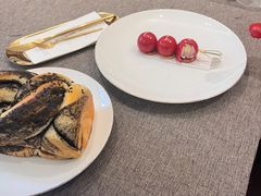 -法桐蛋糕·手作面包(万达公馆店)
