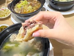 -闫家驴肉老店(华电一校店)