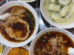 -潘国仙耳光馄饨(黄家阙路店)