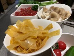 -海底捞火锅(宝龙广场夜宵主题店)