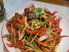去头小龙虾-乡土黄·鲜牛肉火锅·小龙虾(兴业街店)