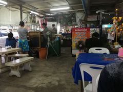 -席娜卡琳火车铁道夜市